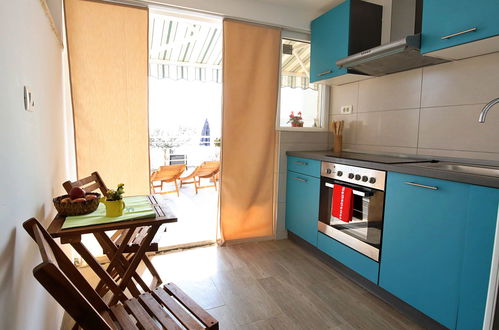 Photo 10 - Appartement en Okrug avec terrasse