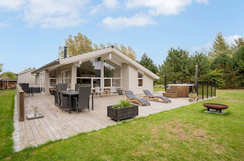 Photo 15 - Maison de 4 chambres à Glesborg avec terrasse et bain à remous