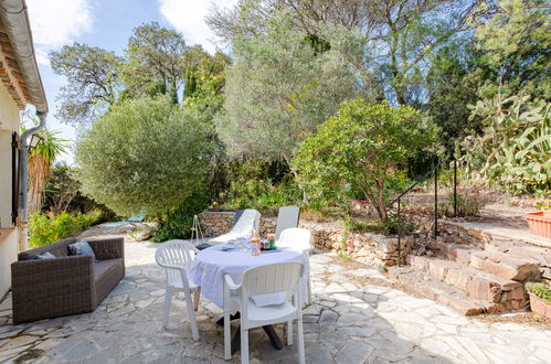 Photo 22 - Maison de 3 chambres à Saint-Raphaël avec terrasse et vues à la mer