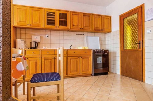 Foto 4 - Apartment mit 2 Schlafzimmern in Novi Vinodolski mit garten und blick aufs meer