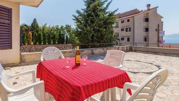 Apartment mit 3 Schlafzimmern in Novi Vinodolski mit garten und terrasse - Foto 2