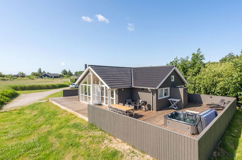 Foto 1 - Casa de 3 habitaciones en Rømø con terraza y bañera de hidromasaje