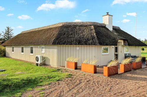 Foto 1 - Haus mit 4 Schlafzimmern in Vejers Strand mit terrasse