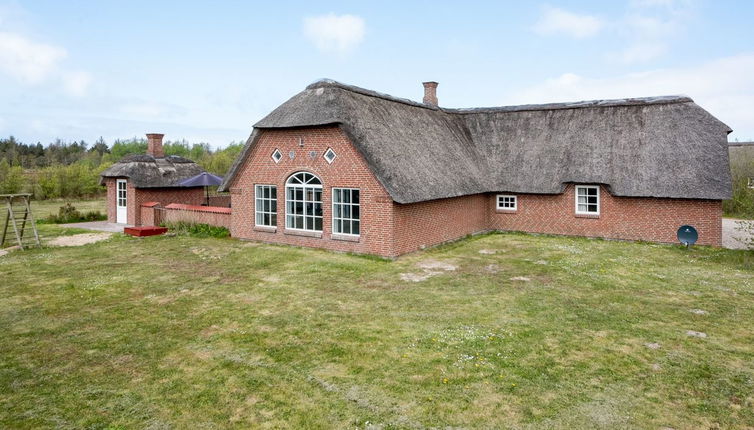 Foto 1 - Casa de 7 quartos em Ulfborg com piscina privada e terraço