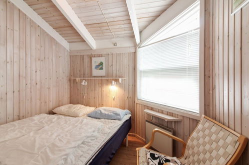 Foto 5 - Casa con 4 camere da letto a Harrerenden con terrazza e sauna