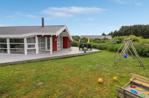 Photo 2 - Maison de 4 chambres à Harrerenden avec terrasse et sauna