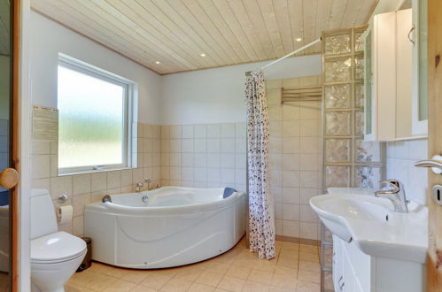 Foto 12 - Haus mit 3 Schlafzimmern in Blåvand mit terrasse und sauna