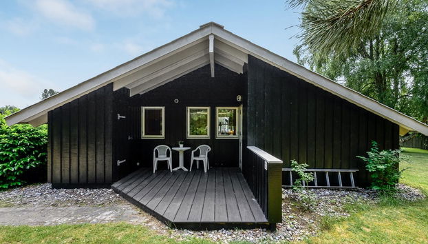 5 bedroom House in Væggerløse with private pool and terrace - Photo 5