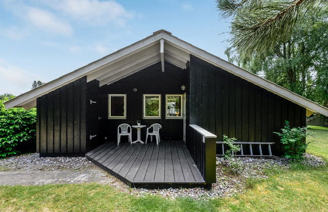 5 bedroom House in Væggerløse with private pool and terrace - Photo 5