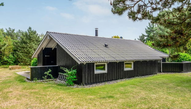5 bedroom House in Væggerløse with private pool and terrace - Photo 4
