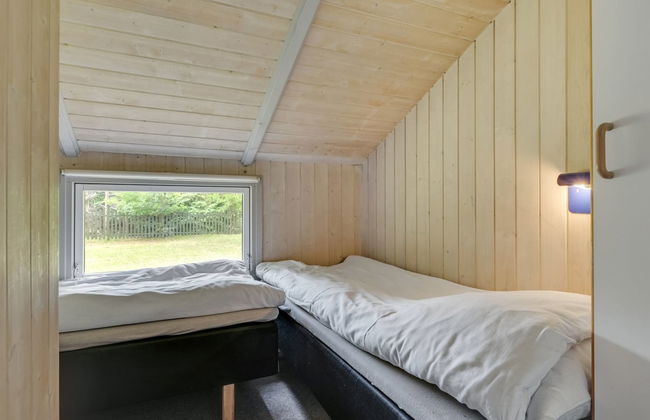 5 bedroom House in Væggerløse with private pool and terrace - Photo 16