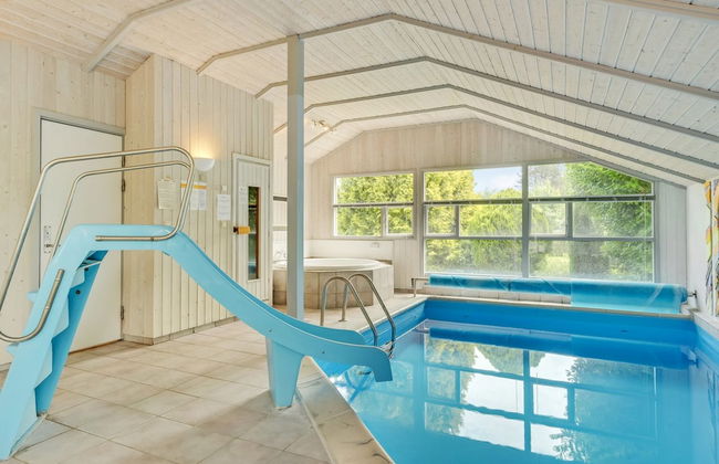 5 bedroom House in Væggerløse with private pool and terrace - Photo 27