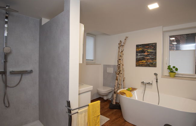 2 bedroom Apartment in Suhl with garden - Photo 4