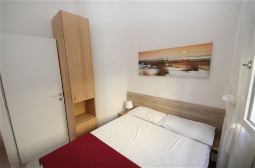 Foto 7 - Apartamento de 2 habitaciones en Rosolina con jardín y vistas al mar
