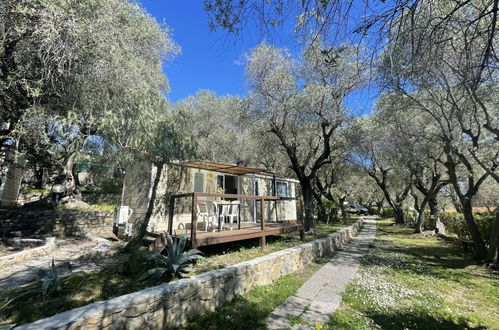 Photo 24 - Maison de 2 chambres à Santo Stefano al Mare avec piscine et vues à la mer