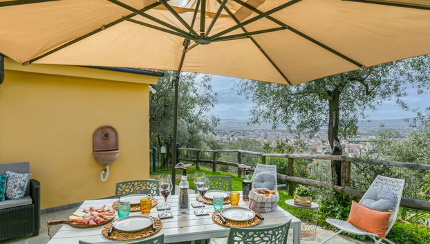 Haus mit 2 Schlafzimmern in Sesto Fiorentino mit schwimmbad und garten - Foto 2