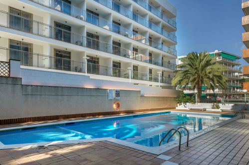 Foto 1 - Apartamento de 1 habitación en Salou con piscina y vistas al mar