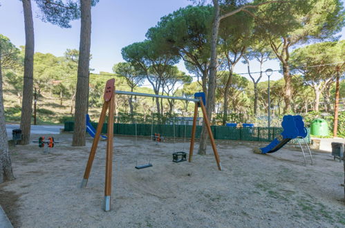 Foto 4 - Appartamento con 3 camere da letto a Pals con piscina e vista mare