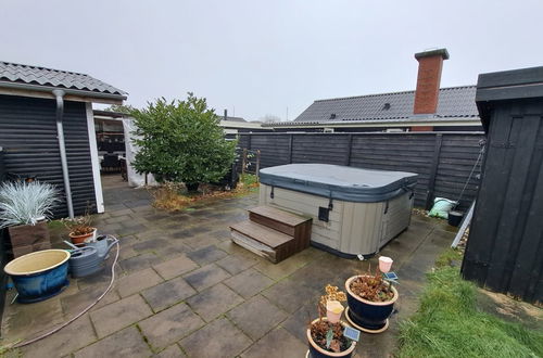 Photo 2 - Maison de 3 chambres à Børkop avec terrasse et bain à remous