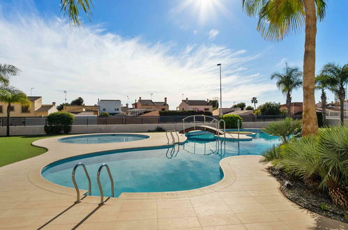 Foto 1 - Casa de 3 habitaciones en Torrevieja con piscina y vistas al mar