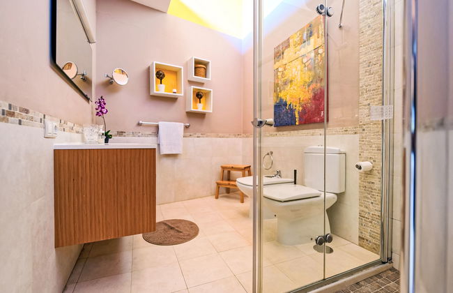 Villa With Pool and Beautiful Architecture - Foto 45