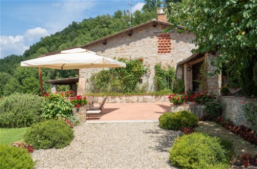 Photo 6 - 4 bedroom House in Dicomano with private pool and garden