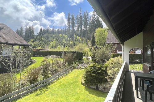 Photo 2 - Appartement de 2 chambres à Hinterzarten avec sauna et vues sur la montagne