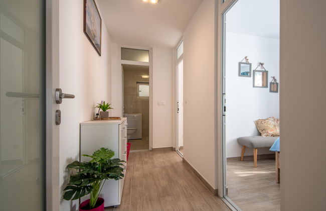 3 bedroom Apartment in Karlobag with terrace - Photo 14