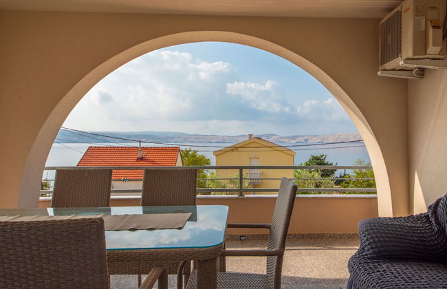 3 bedroom Apartment in Karlobag with terrace - Photo 16