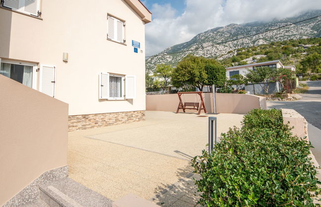 3 bedroom Apartment in Karlobag with terrace - Photo 18