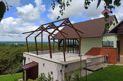 Photo 11 - Maison de 2 chambres à Ljutomer avec jardin et terrasse