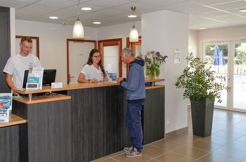 Photo 15 - 2 bedroom Apartment in Baden with swimming pool and terrace