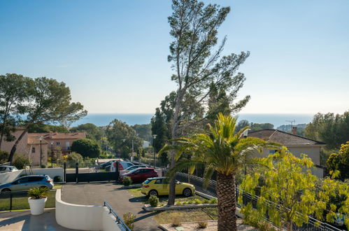 Photo 20 - 1 bedroom Apartment in Fréjus with swimming pool and sea view