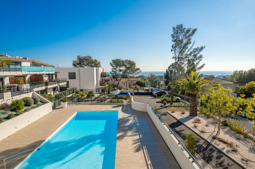 Foto 5 - Apartamento de 1 quarto em Fréjus com piscina e vistas do mar