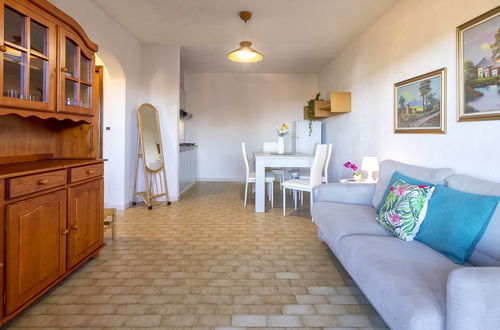 Foto 6 - Apartamento de 2 quartos em Golfo Aranci com jardim e vistas do mar