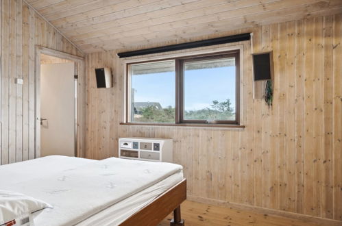 Foto 10 - Casa de 3 habitaciones en Blokhus con terraza y sauna