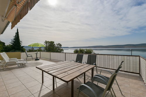 Foto 31 - Apartamento de 2 quartos em Starigrad com jardim e terraço