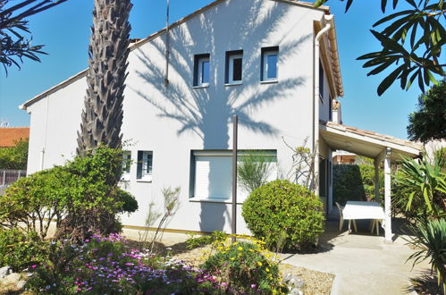 Foto 1 - Casa de 4 habitaciones en Narbonne con jardín y vistas al mar