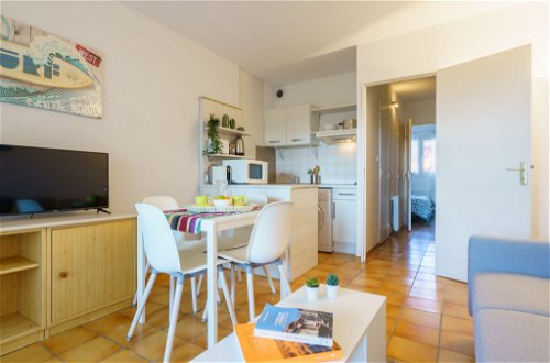 Foto 5 - Appartamento con 2 camere da letto a Biarritz con piscina e vista mare