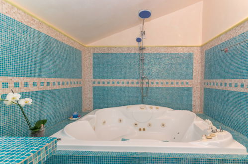 Foto 18 - Casa con 4 camere da letto a Bari Sardo con piscina privata e giardino