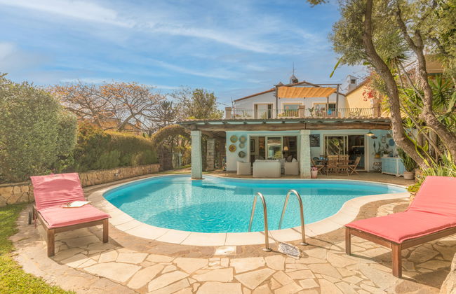 Casa de 5 quartos em Bari Sardo com piscina privada e jardim - Foto 1