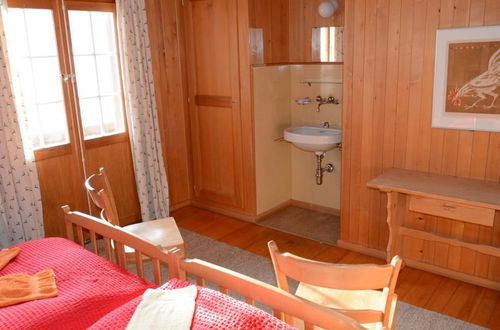 Photo 18 - 4 bedroom Apartment in Saanen