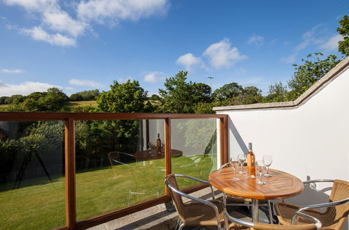 Photo 9 - 2 bedroom House in Truro with swimming pool and sea view