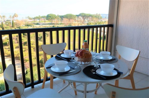 Photo 9 - 1 bedroom Apartment in Cogolin with swimming pool and sea view