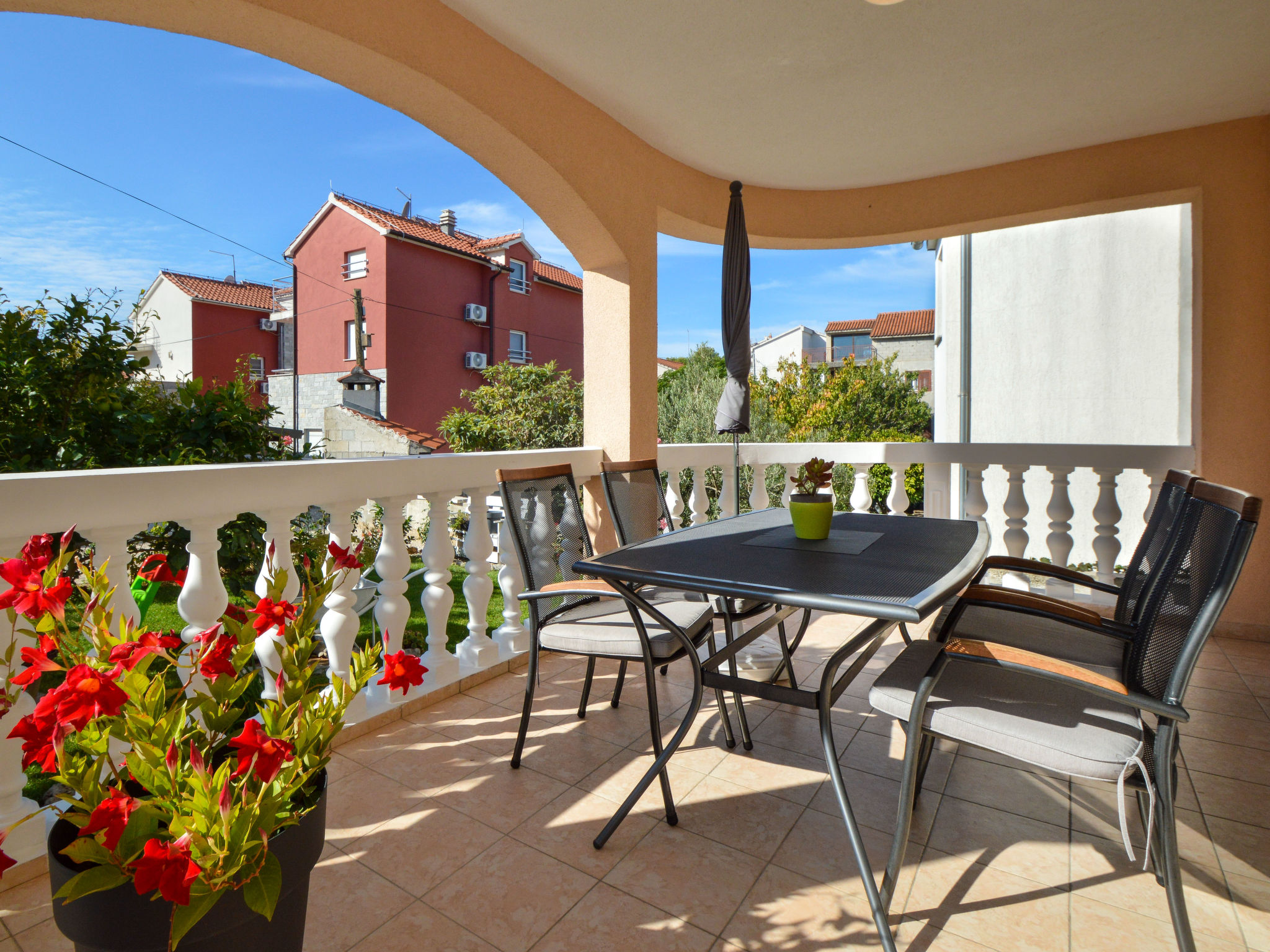 Foto 3 - Apartamento de 1 habitación en Vodice con terraza y vistas al mar