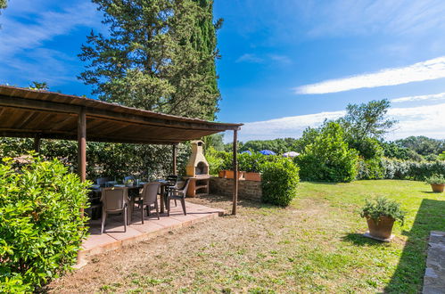 Foto 4 - Casa de 4 quartos em Follonica com piscina privada e jardim