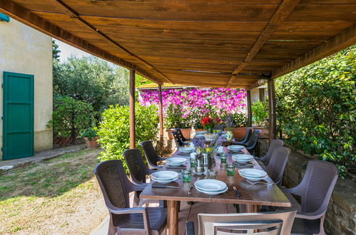 Foto 3 - Casa de 4 quartos em Follonica com piscina privada e jardim