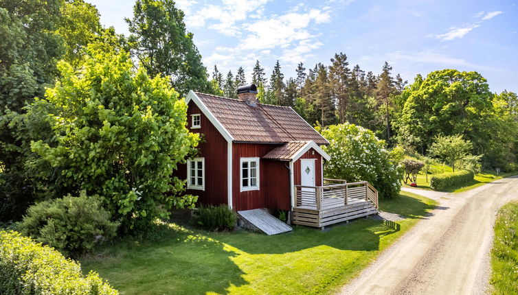 Foto 1 - Haus mit 1 Schlafzimmer in Färgelanda mit garten