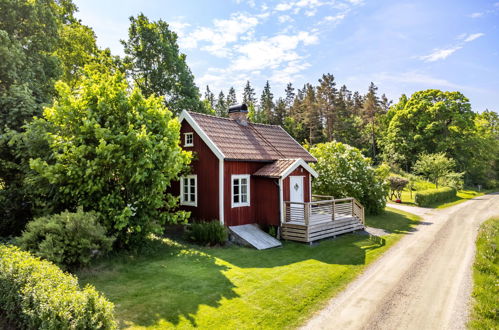 Foto 1 - Casa de 1 habitación en Färgelanda con jardín