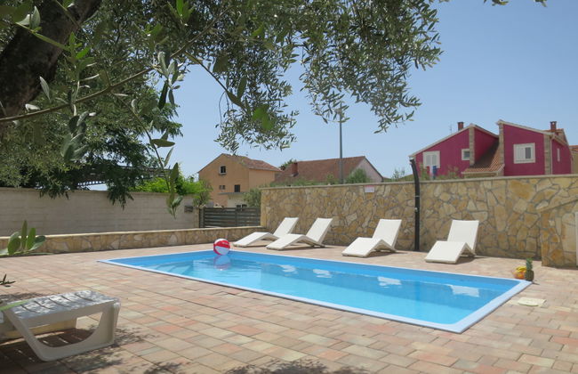 Casa de 4 quartos em Biograd na Moru com piscina privada e jardim - Foto 22